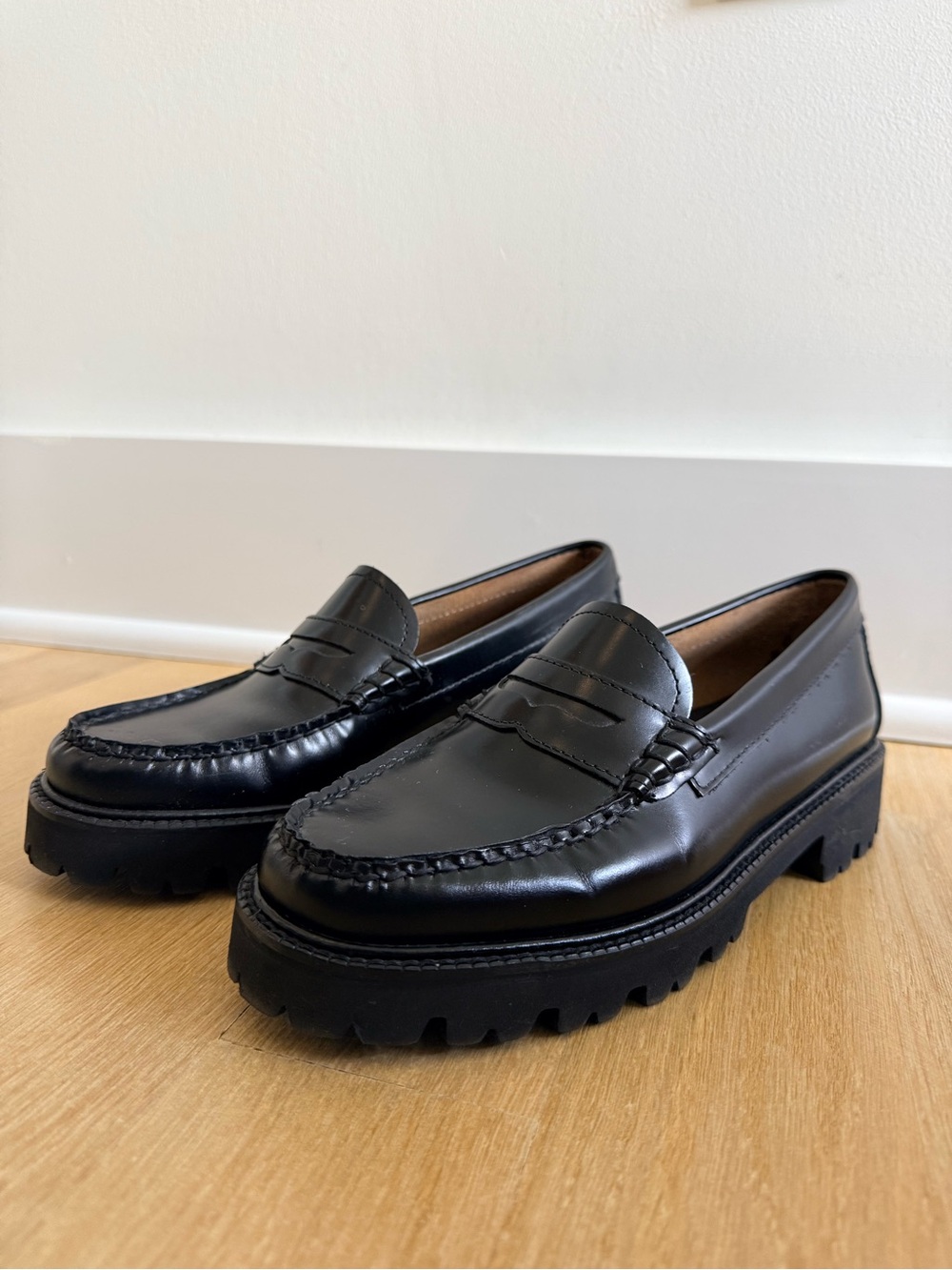 GH Bass Whitney Super Lug Sole Penny Loafer Size 7.5